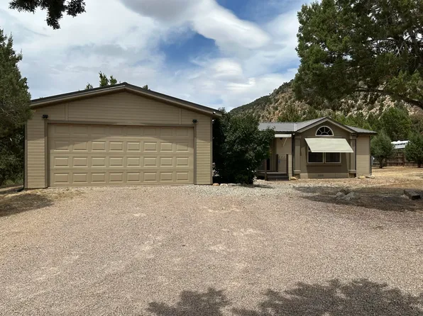 163 S 3900 E, New Harmony, UT 84757