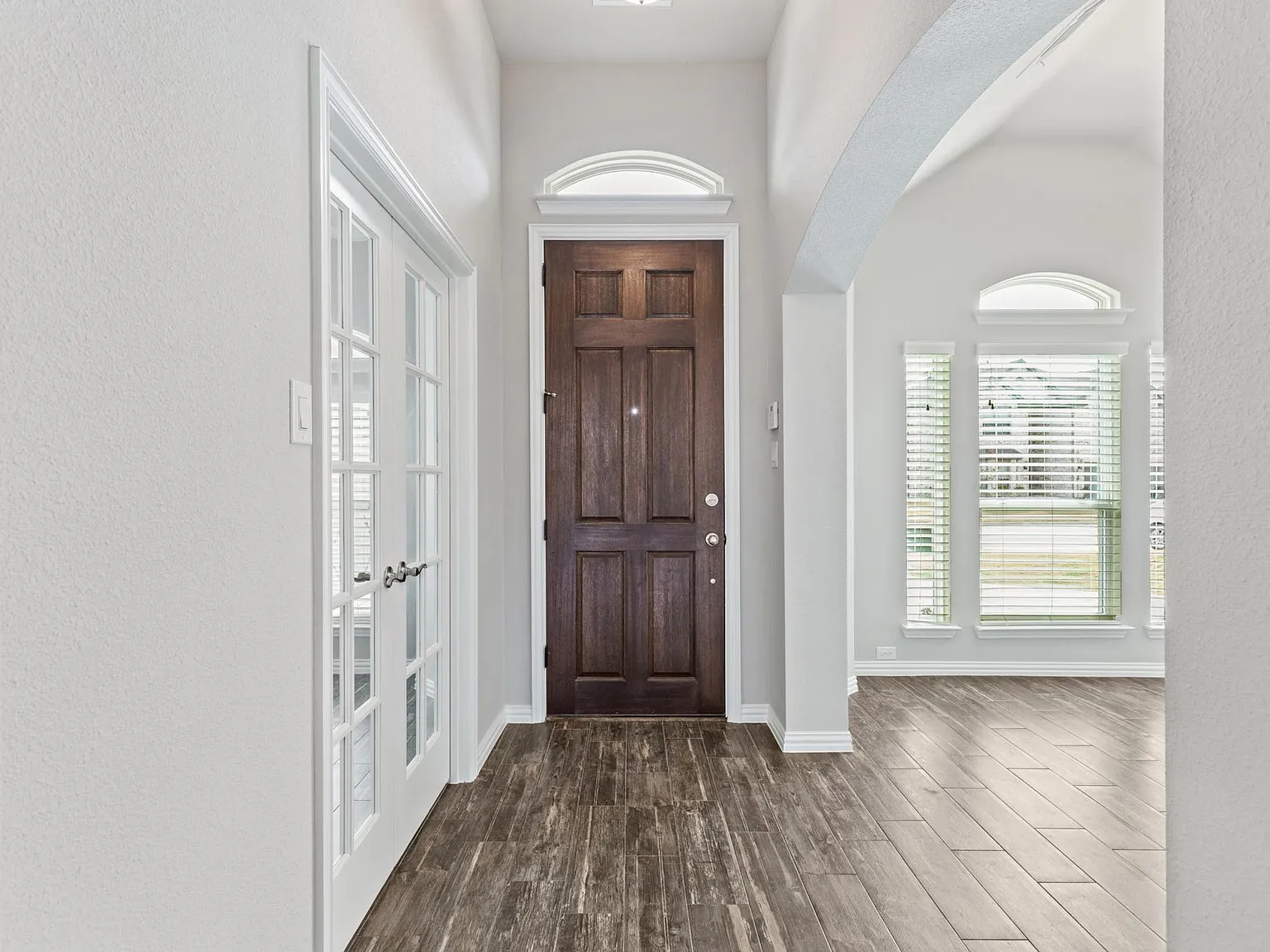 5821 Humber Ln — Photo 4