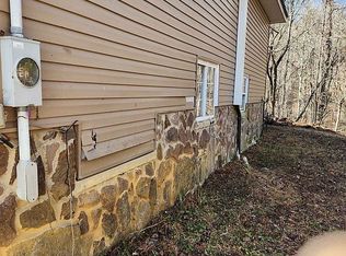 2071 Hickory Cove Rd, Surgoinsville, TN 37873