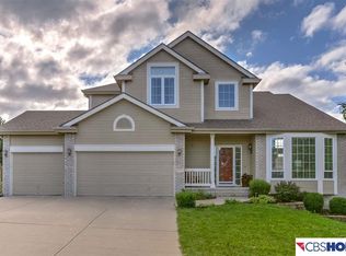 4459 N 165th St, Omaha, NE 68116