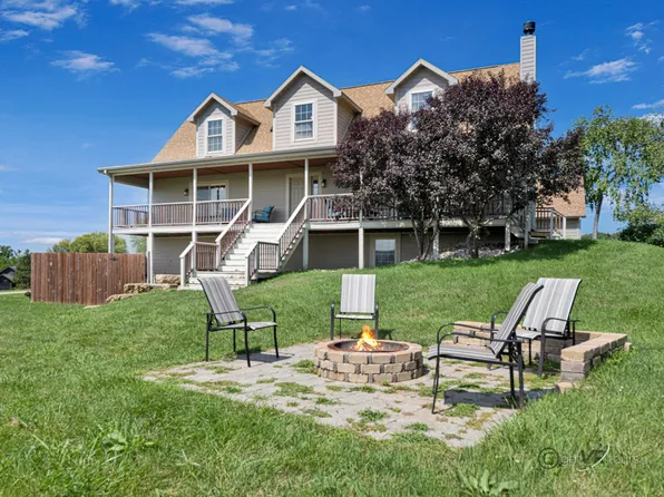 13 Lake Ridge Rd, Galena, IL 61036