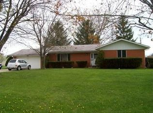 572 Lakengren Dr, Eaton, OH 45320