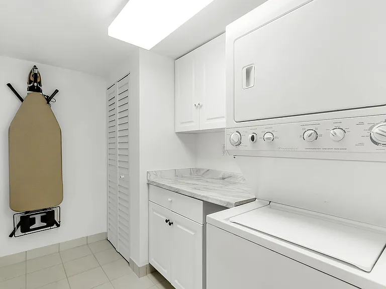 2000 S Ocean Dr #1810 — Photo 22