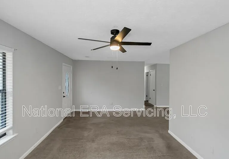 321 Summerwood Ln — Photo 13