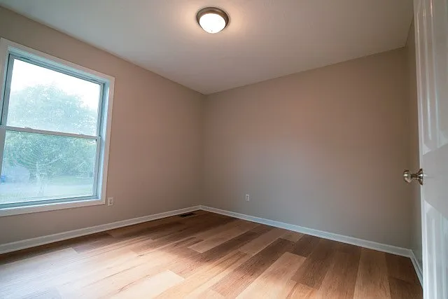 649 Kayloc Cir — Photo 24