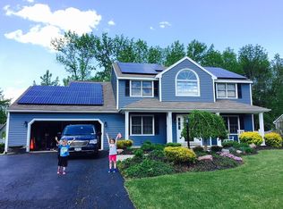 8482 Farm Gate Path, Cicero, NY 13039