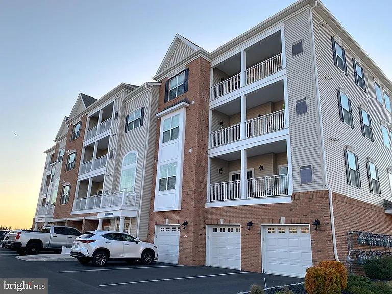 5333 Palomino Ct — Photo 4