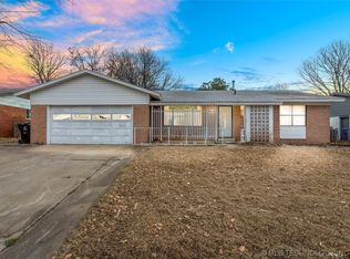 1129 N Fern Ave, Broken Arrow, OK 74012