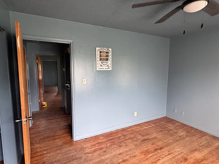 809 Loma St — Photo 22