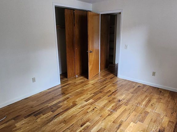 4th image of 40 Odell Ave #1