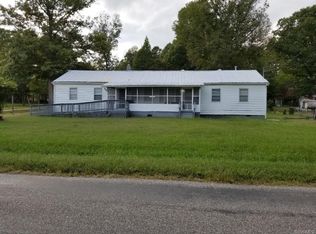 14204 Arwood Rd, Disputanta, VA 23842