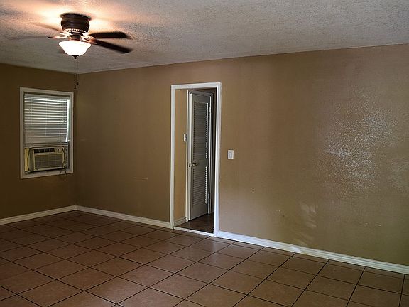 3rd image of 304 S Porter St