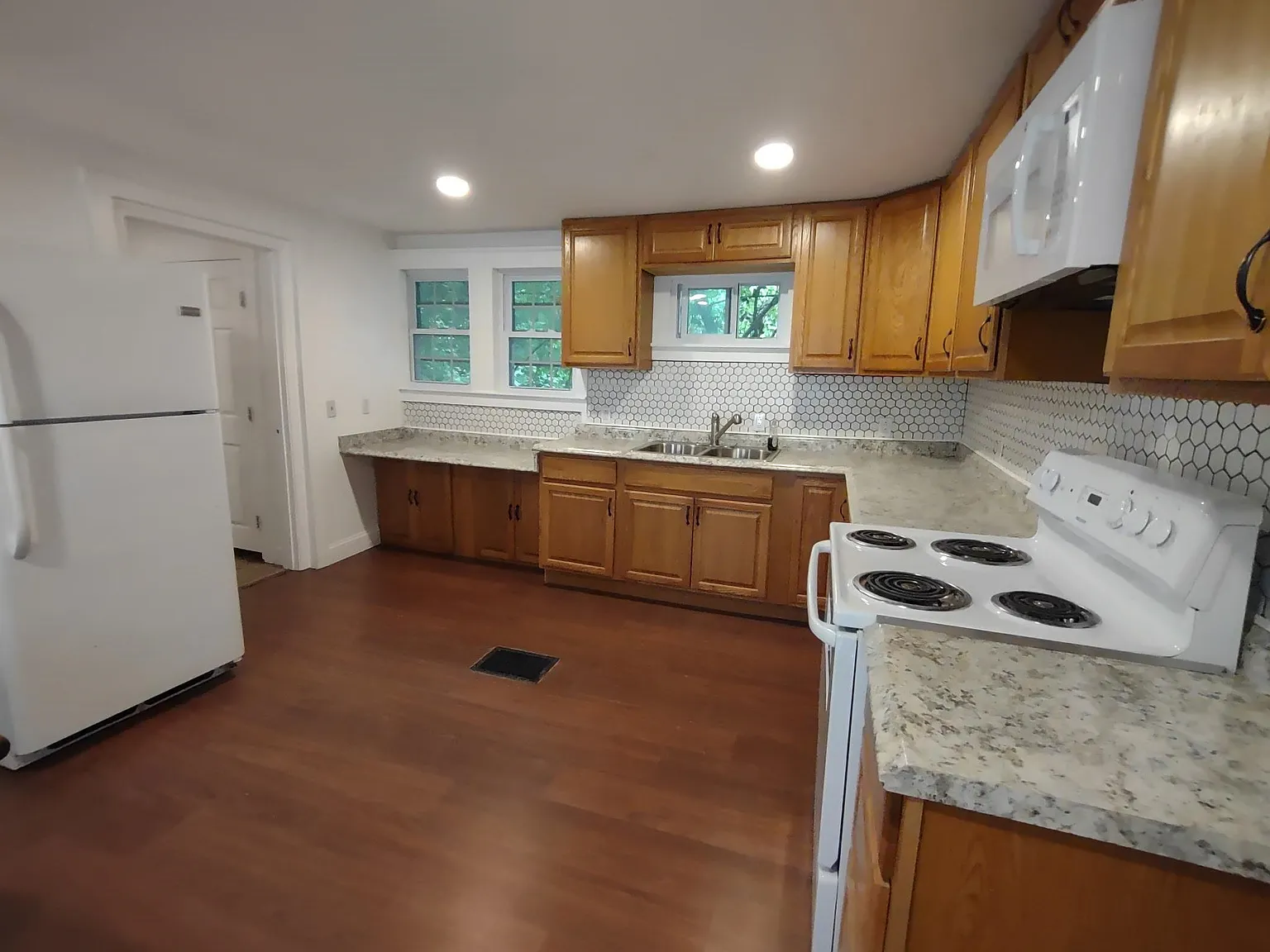 22 Hancock St — Photo 2