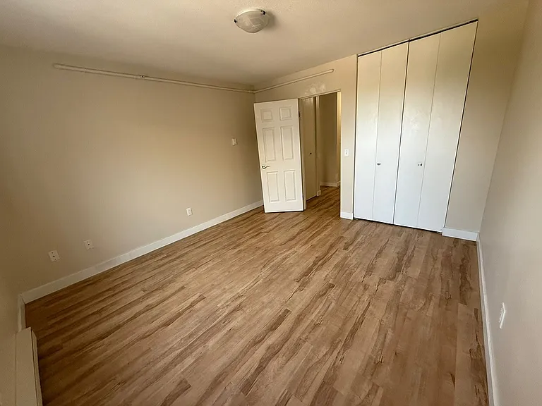1468 Government St — Photo 4