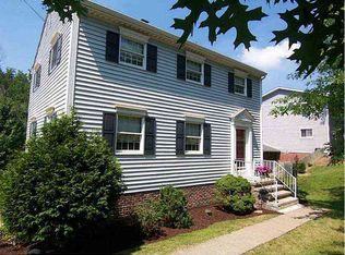 404 McClelland Rd, Canonsburg, PA 15317