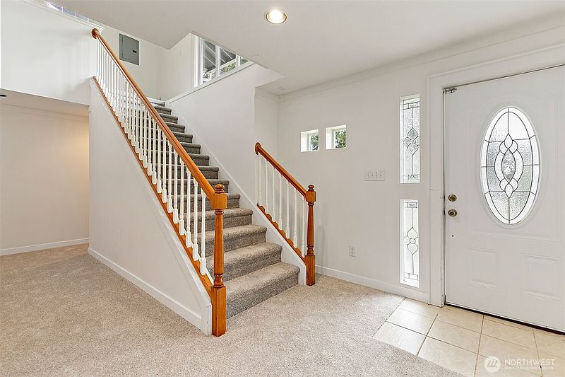 3rd image of 711 Galloway Street