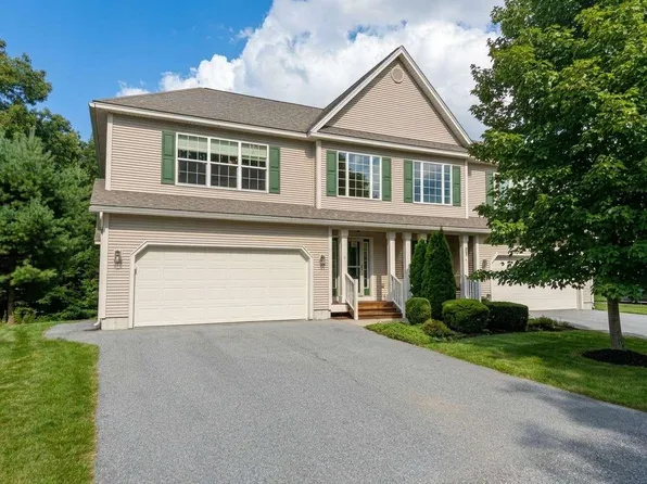 6 Laurel Drive, Essex, VT 05452