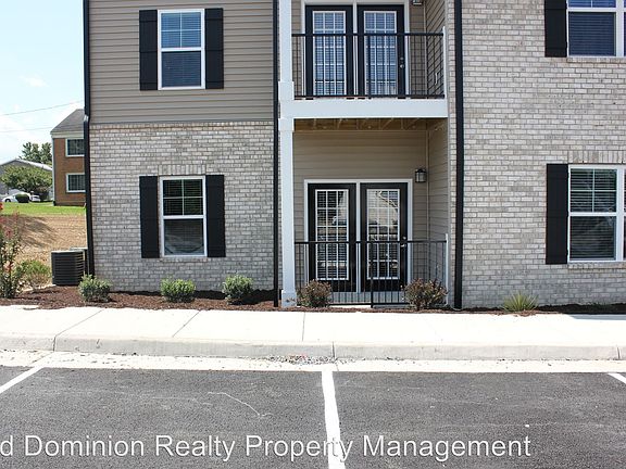 3rd image of 151 Howard Ln APT 101