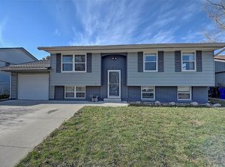 3104 Stratford Ln SW, Cedar Rapids, IA 52404