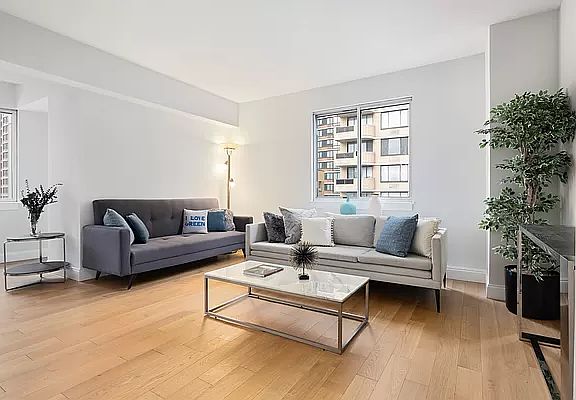 3rd image of 308 E 38th St #20DD
