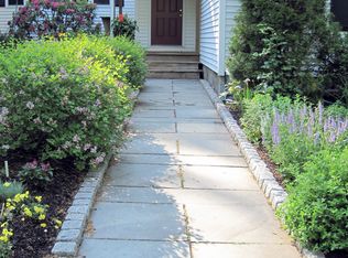15 Lookout Ave, Natick, MA 01760
