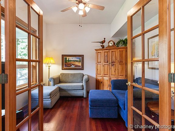 4th image of 24856 E McKenzie Valley Ct