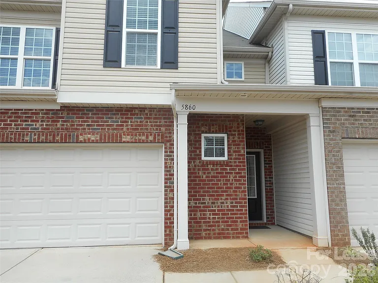 5860 Glassport Ln — Photo 2