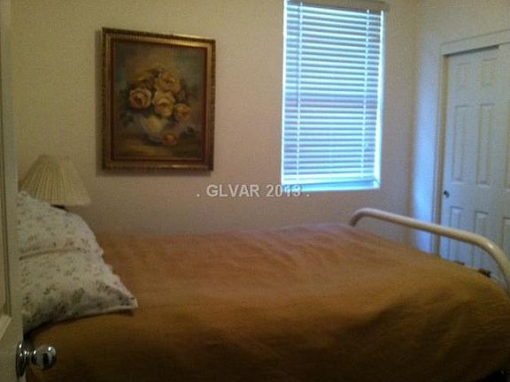 4th image of 1056 Crescent Falls St