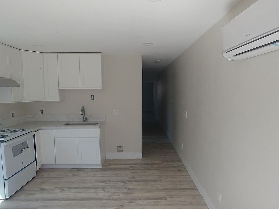 1st image of 787 Dorrie Ave