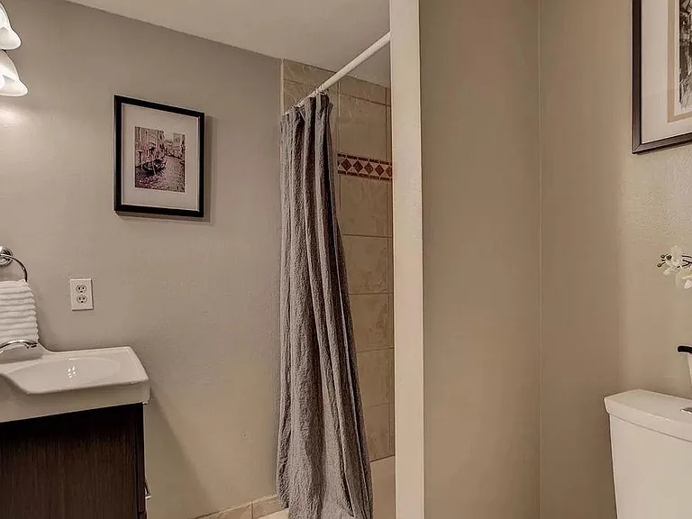5225 S Pitkin Ct — Photo 17