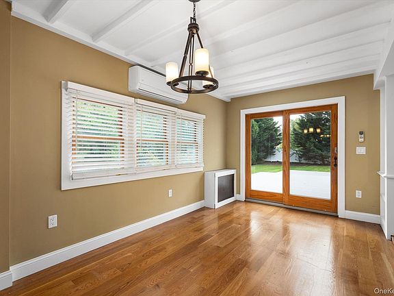 5th image of 234 Foxhurst Road
