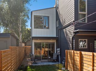 2325 Walnut Ave SW #B, Seattle, WA 98116