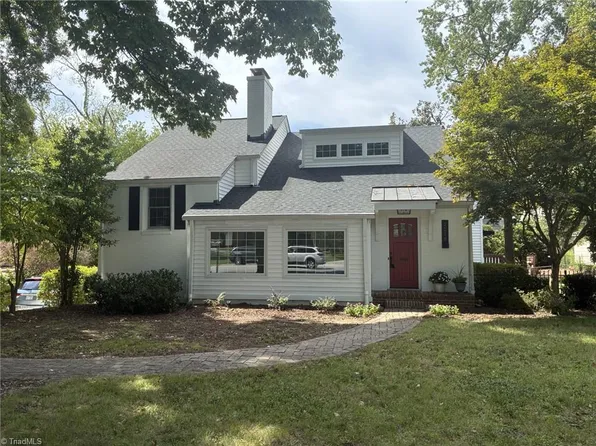 2219 W Friendly Ave, Greensboro, NC 27403