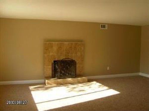 4th image of 6012 Parkoaks Dr