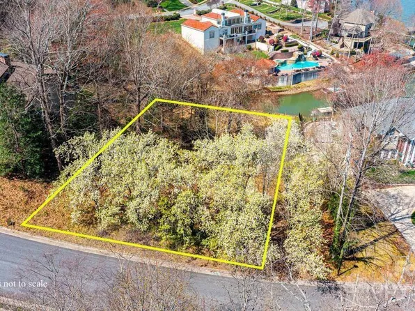 4425 3rd Street Ln NW #38, Hickory, NC 28601