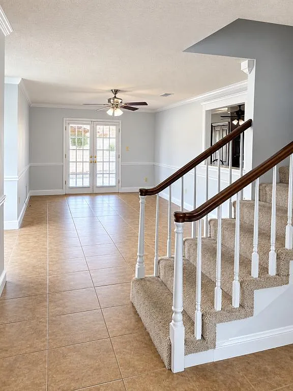 950 Jefferson Dr — Photo 3