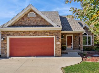 124 25th Ct, West Des Moines, IA 50265