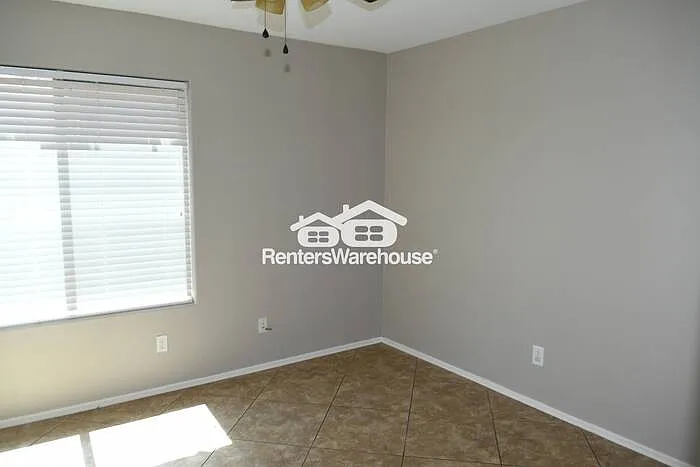 3282 W Belle Ave — Photo 8