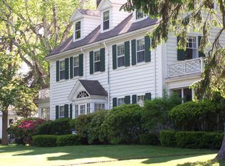 107 S Main St, Middleboro, MA 02346