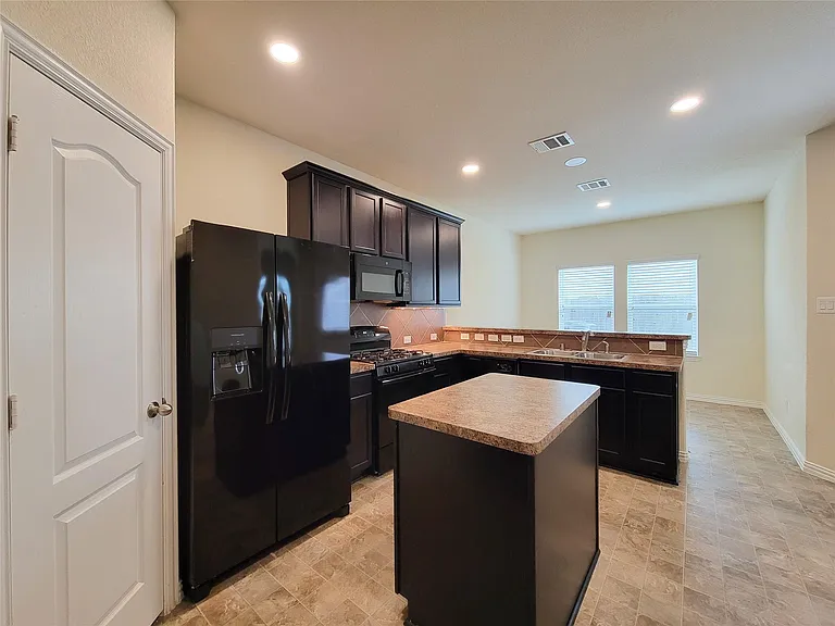 5209 Dauntless Dr — Photo 14