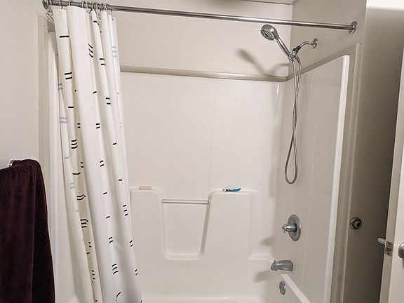 5th image of 130 E State St APT 402