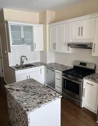 2nd image of 3962 N Elston Ave #1
