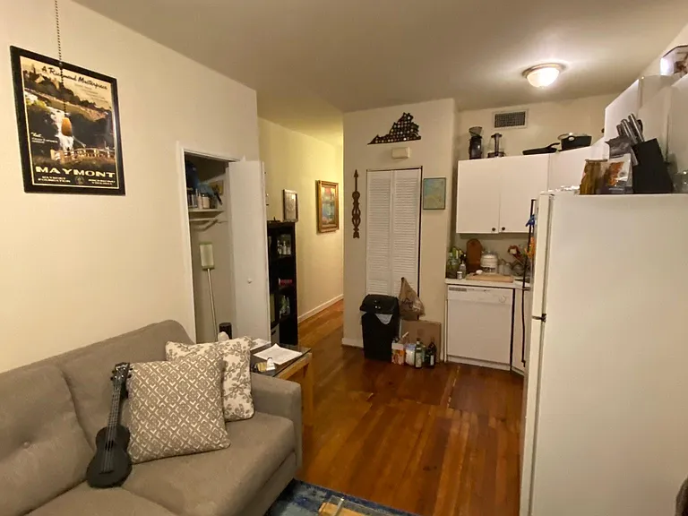 3010 Ellwood Ave #D — Photo 3