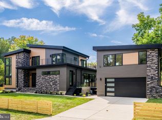 3215 Cofer Rd, Falls Church, VA 22042