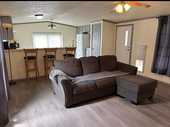 2nd image of 501 Billy Ln