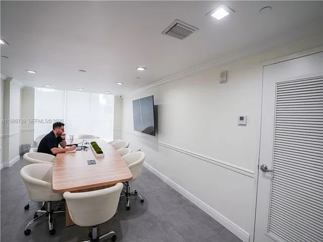 4100 Salzedo St #916 — Photo 19
