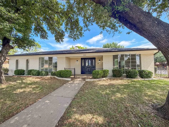 100 W Pleasantview Dr, Hurst, TX 76054