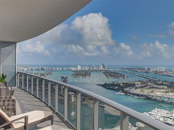 2nd image of 488 NE 18th St #Penthouse 5110