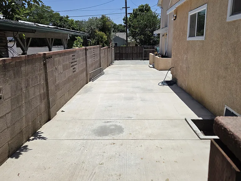 19908 Saticoy St — Photo 40