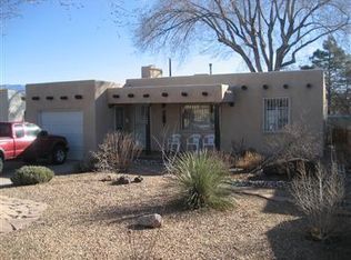 204 Quincy St NE, Albuquerque, NM 87108